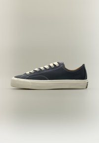 Δεν επιλέχθηκε, ebony/white