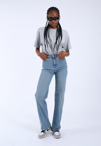 Dr.Denim MOXY STRAIGHT - Vaqueros rectos - cape light vintage worn