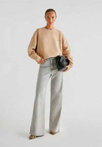 Scalpers Sweater - camel