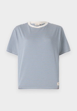 Blau-weiß gestreiftes T-Shirt mit kurzen Ärmeln, Rundhalsausschnitt und einem kleinen Etikett an der unteren Seite. Hergestellt aus einem leichtem Stoff.