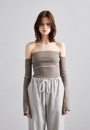 LONG SLEEVED - Langarmshirt - taupe