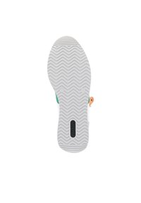 Semelle d'une chaussure blanche avec motif de semelle en zigzag et logo rectangulaire noir au centre sur fond blanc.