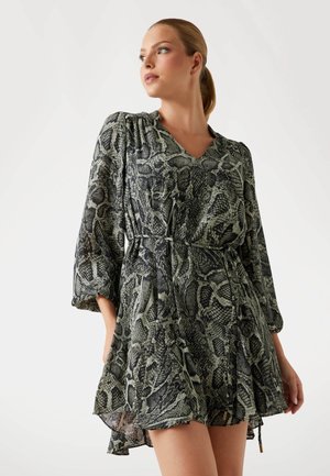 FLIESSENDES GLOCKIGES - Dnevna haljina - animalier