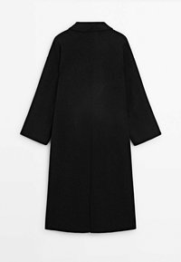 Manteau long en laine noire avec des manches larges et un dos droit, présenté à plat de dos sur un fond blanc.