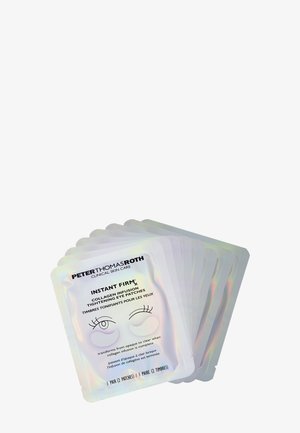 Patches raffermissants Instant Firmx à infusion de collagène Peter Thomas Roth dans des sachets irisés, disposés en éventail sur fond blanc.