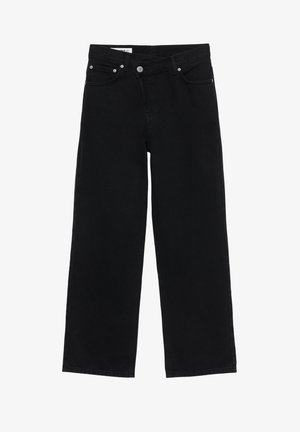 Zwarte high-waist wijde pijpen jeans met voorste knoop- en ritssluiting, riemlussen en vijf zakken op een witte achtergrond.