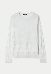 Vit långärmad tröja i texturerat tyg med ribbad halsringning och nederkant. Har en subtil skrynklig design över hela.