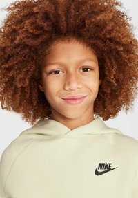 Nike Sportswear SPORTSWEAR TECH FLEECE - Jersey con capucha - light khaki black