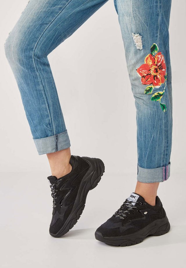 GALAXY - Sneakersy niskie - black