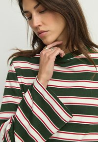 Next FIT - STRIPE  - Top s dlhým rukávom - red green