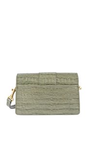 Borsa a mano in ecopelle coccodrillo verde con forma rettangolare strutturata, accessori in tonalità oro e tracolla regolabile.