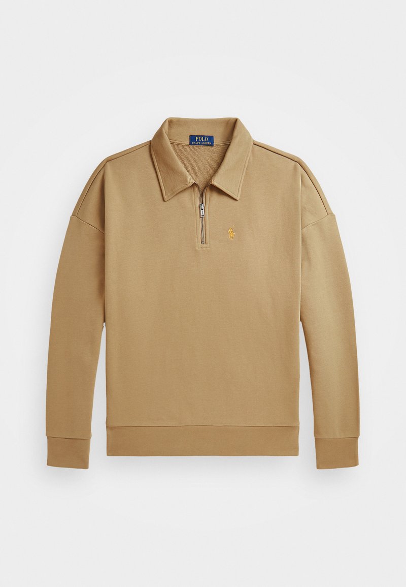 Beige rits-sweater met hoge kraag, geribde manchetten en geborduurd logo op de borst, gemaakt van een zachte katoenmix.