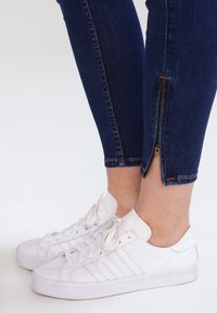Lee Vaqueros pitillo - dark-blue denim