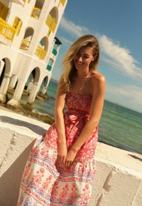Next SHIRRED BANDEAU SUMMER - REGULAR FIT - Maxiklänning - red floral print