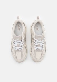 New Balance 530 - Baskets basses - moonbeam