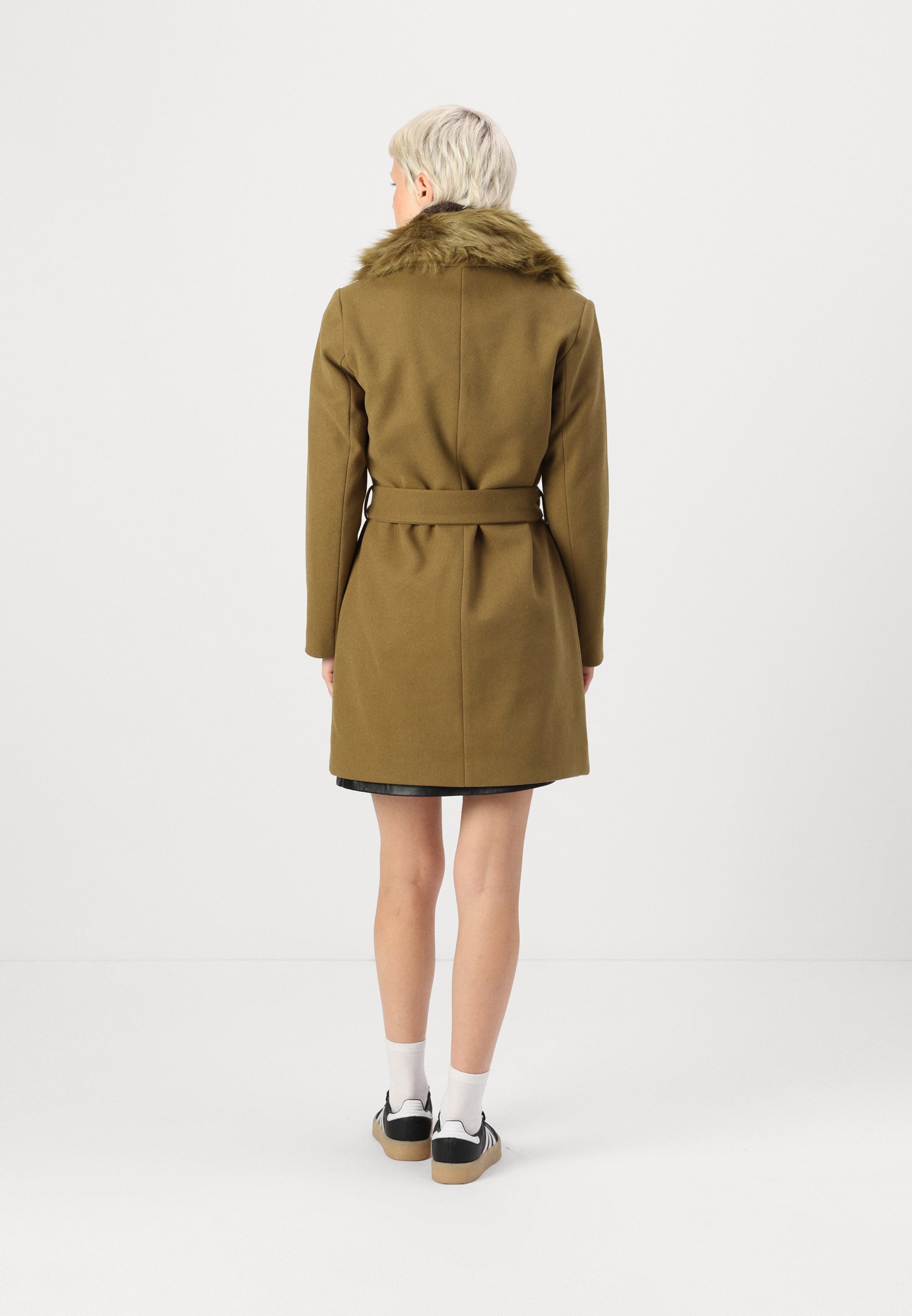 VILA VIMETIL - Klasyczny płaszcz/oliwkowy - Zalando.pl