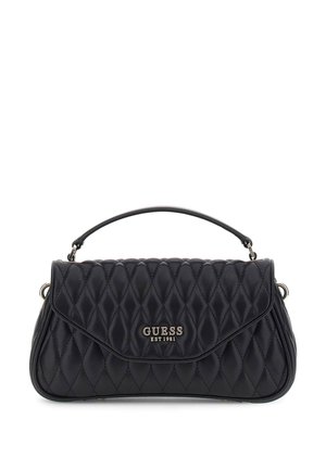 Borsa a tracolla nera in pelle trapuntata con manico superiore, chiusura a pattina e logo argentato "GUESS EST 1981" sul davanti.