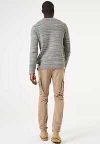 Garcia Strickpullover - kit