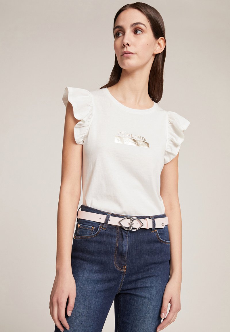 Damen Kleider | Motivi MIT SCHRIFTZUG UND FOLIENDRUCK T-Shirt print bianco/weiß - GJ08281 Damen Kleider | Motivi MIT SCHRIFTZUG UND FOLIENDRUCK T-Shirt print bianco/weiß - GJ08281