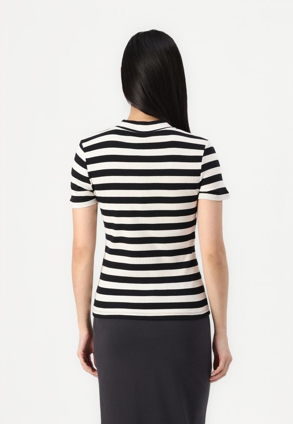 NMELINOR - Print T-shirt4