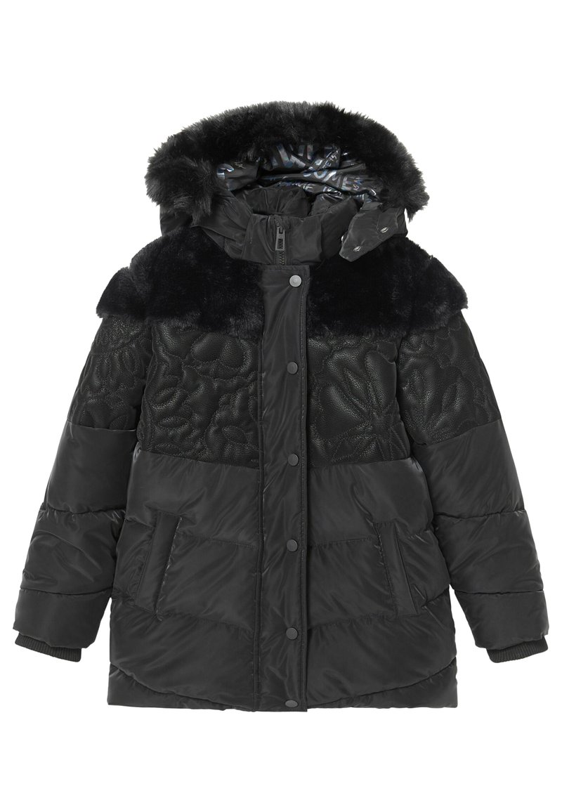 Czarna pikowana kurtka puchowa z odpinanym kapturem z futra sztucznego, pikowane kwiatowe wzory na ramionach, napy oraz dwie przednie kieszenie. Gładka tekstura.