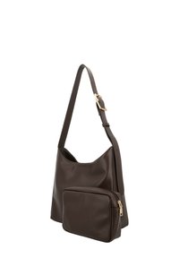 Borsa in pelle sintetica marrone con una forma curvata, tracolla regolabile e una pochette con zip staccabile. Texture liscia e dettagli in metallo dorato.