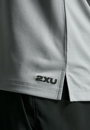 2XU, Sport T-Shirt - weathervane-black reflective