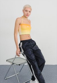 Thumbnail Image 2