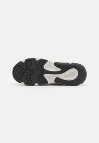 Nike Sportswear TECH HERA - Baskets basses - terra blush/black/pink oxford/cosmic clay/platinum tint