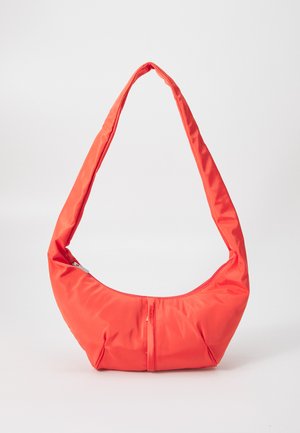 RUSH MATTE - Umhängetasche - red coral