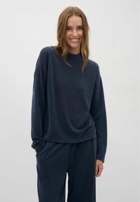 Mbym - Carla-M - 231 Night Sky