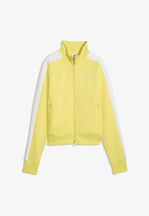 Gelbe Trainingsjacke mit Reißverschluss, weißen Streifen an den Ärmeln, gerippten Bündchen und Saum sowie zwei vorderen Reißverschlusstaschen, mit einem Puma-Logo auf der Brust.
