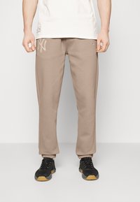 New Era Klubbkläder - light brown