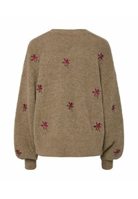 Maglione marrone lavorato a maglia con fiori rosa ricamati, maniche ampie e una vestibilità rilassata con polsini e orlo a costine.