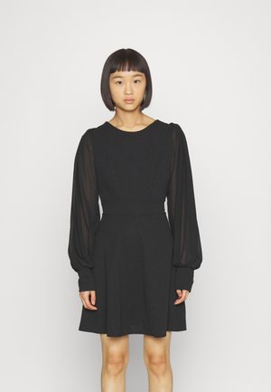KAT SLEEVE DRESS - Robe en jersey - black
