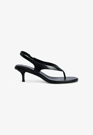 NA-KD, Infradito - black