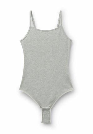 Jasnoszary prążkowany body z regulowanymi cienkimi ramiączkami i zapięciem na zatrzaski w kroku, rozłożone na płasko na białym tle.