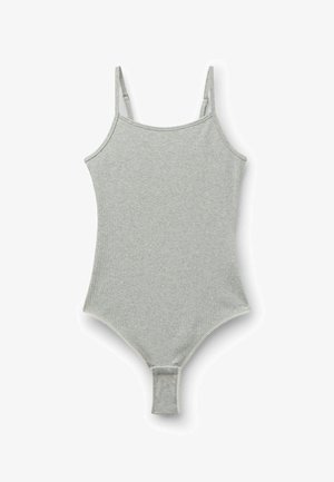 Jasnoszary prążkowany body z regulowanymi cienkimi ramiączkami i zapięciem na zatrzaski w kroku, rozłożone na płasko na białym tle.