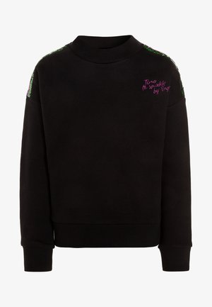 Zwarte sweatshirt met een hoge halslijn, geribde manchetten en onderrand. Bevat kleurrijke borduursels op de schouders en tekst op de voorkant.