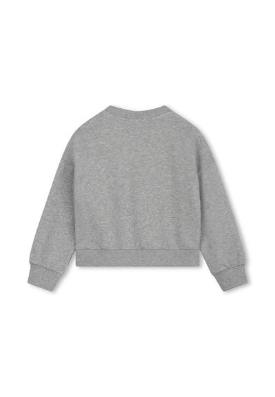 Sweatshirt gris court en tissu doux, avec un col rond, des poignets côtelés et un design simple, sans embellissement.