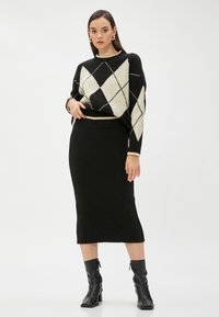 Koton TRICOT MIDI SLIM FIT - Kokerrok - black