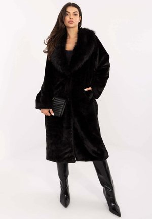 Wintermantel - black