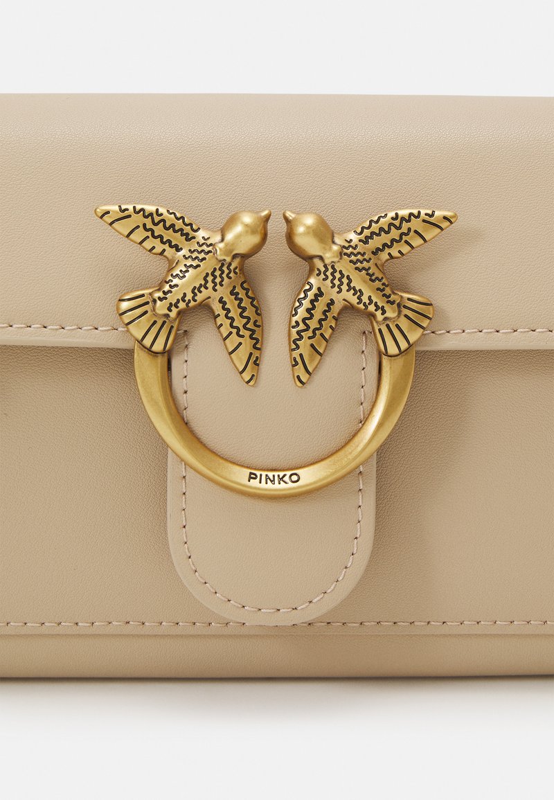 Pinko LOVE ONE Wallet Con Fibbia Love Birds - Portafoglio Donna In Pelle Di Vitello, Tracolla Rimovibile - Foto 9