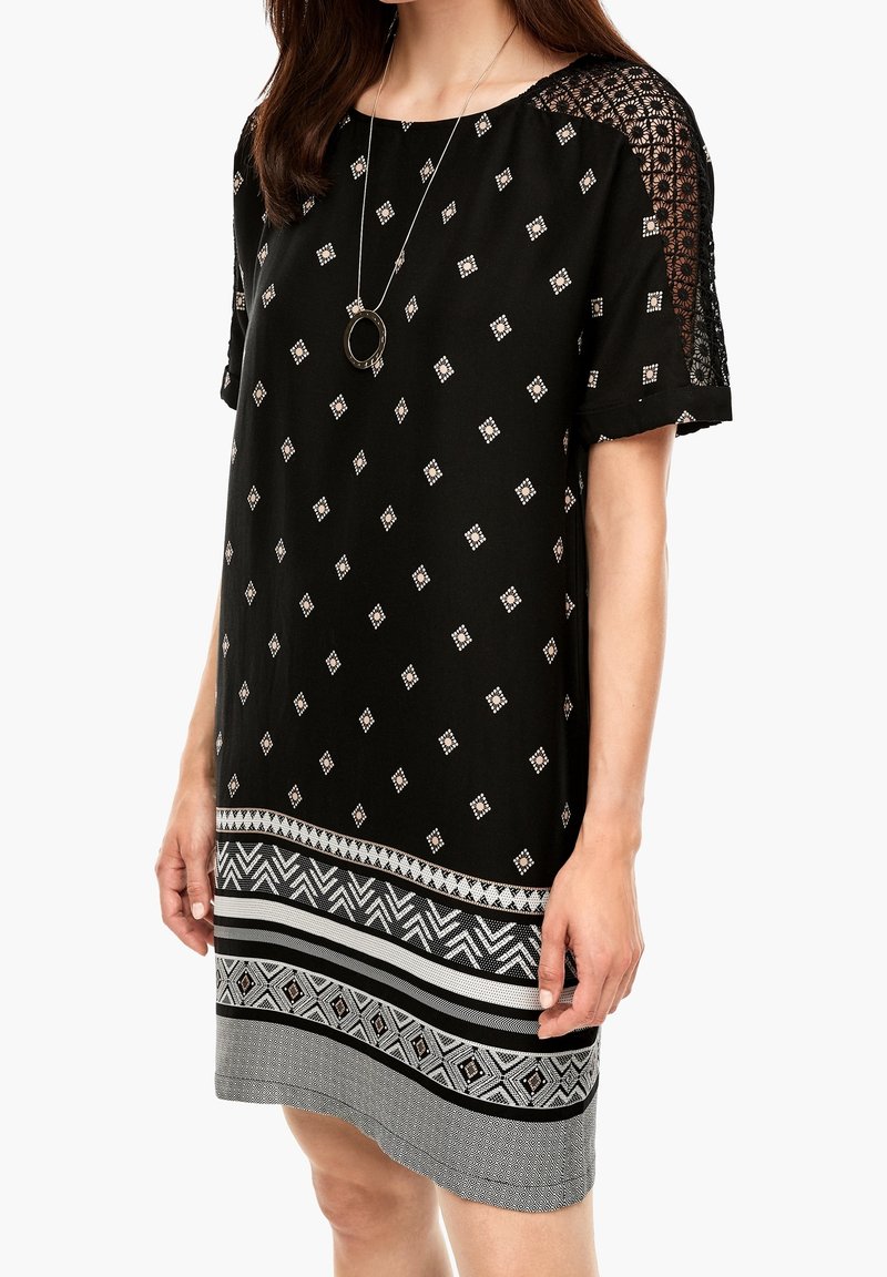 s.Oliver Robe de jour - black