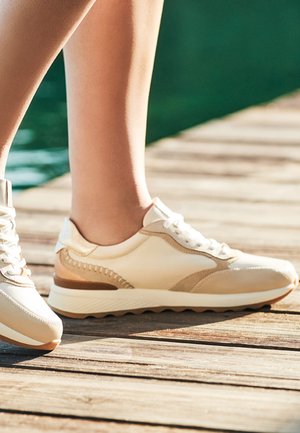 Pikolinos ARRECIFE - Baskets basses - white