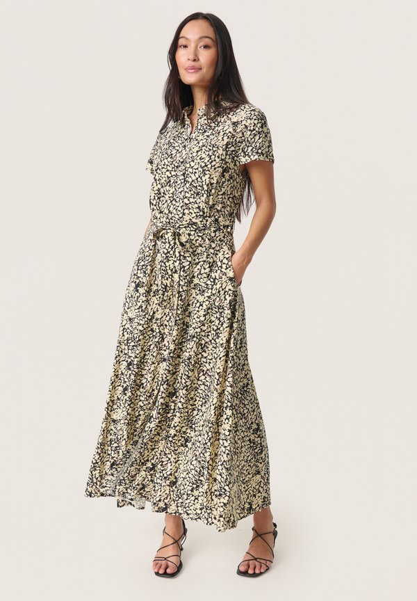 SLNaya Arjana - Maxikleid - sandshell stroke print