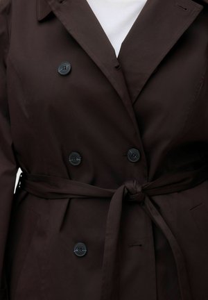 Vero Moda Curve, TRENCHCOAT VMCCHELSEA TRENCHCOAT - Trench - chocolate torte