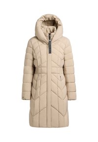 Jachetă puffer bej, matlasată, cu guler înalt și glugă, având modele de cusături diagonale și un fermoar frontal cu detalii de brand.