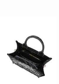 Borsa a tracolla in tela nera con due manici superiori, una tasca interna con zip e un esterno strutturato con un motivo grafico.