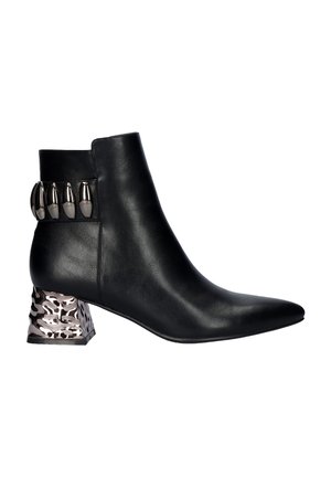 Botines bajos - black